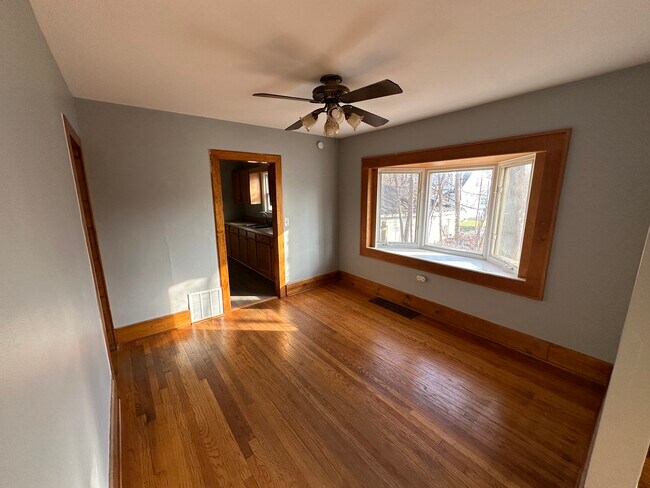 Foto del edificio - 2512 Tyrone St