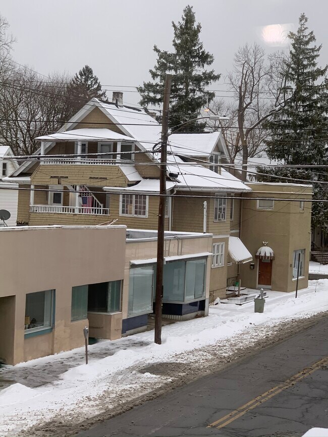 Foto del edificio - 1200 Monroe St