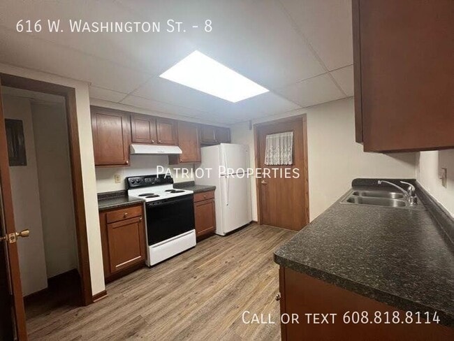 Foto del edificio - 616 W Washington St