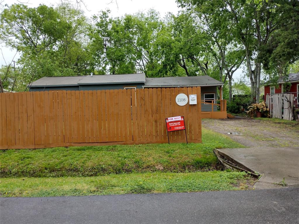 Foto principal - 1108 Niagara St