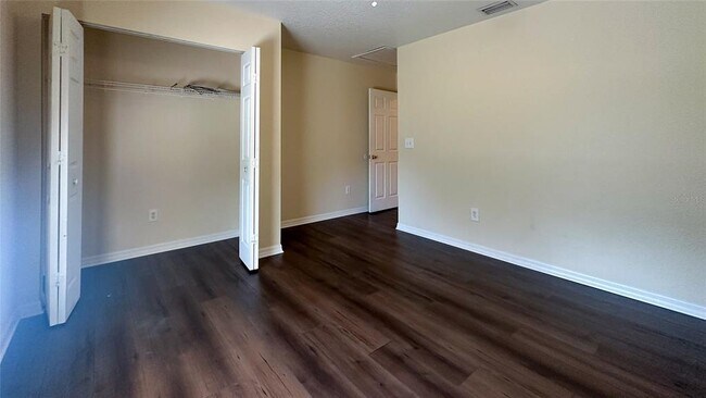 Foto del edificio - 6944 Rosemont Dr