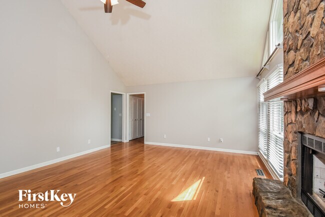 Building Photo - 2577 Kennesaw Springs Ct