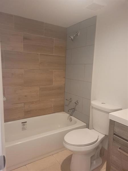 Foto del edificio - 1470 NE 125th Terrace