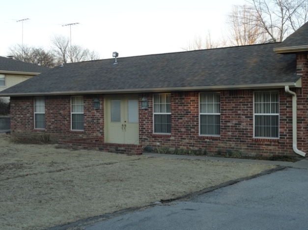 Clubhouse has kitchen and bathroom includes shower for extra guests. - Autumn Place