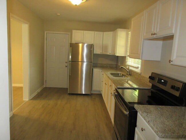 Foto del edificio - 616 Byrne Dr