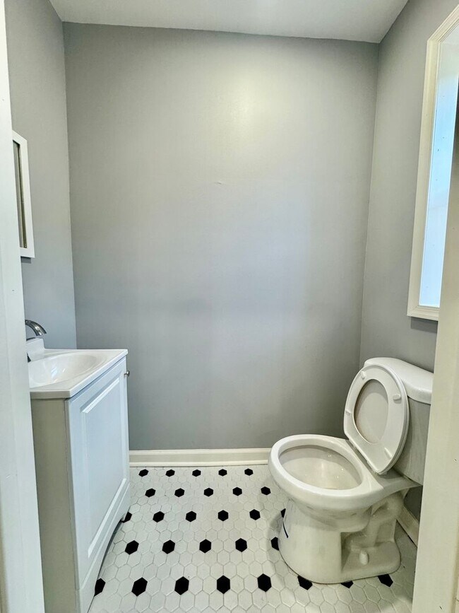 Foto del edificio - Anika Homes 3 Bedroom