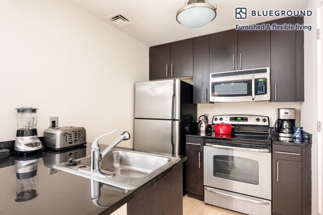 Foto del edificio - 733 15th St NW