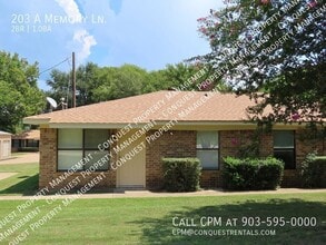 Building Photo - 203 Memory Ln