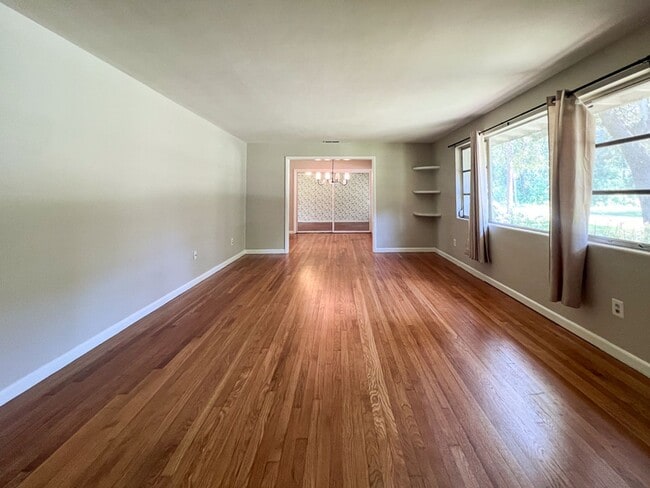Foto del edificio - Centrally Located 3BR/2BA House - Availabl...