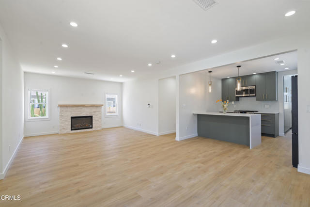 Foto del edificio - 83 S Greenwood Ave