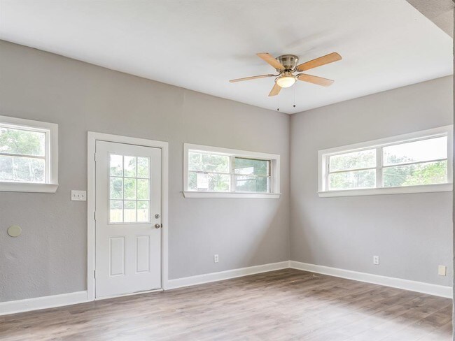 Building Photo - 12420 24th St