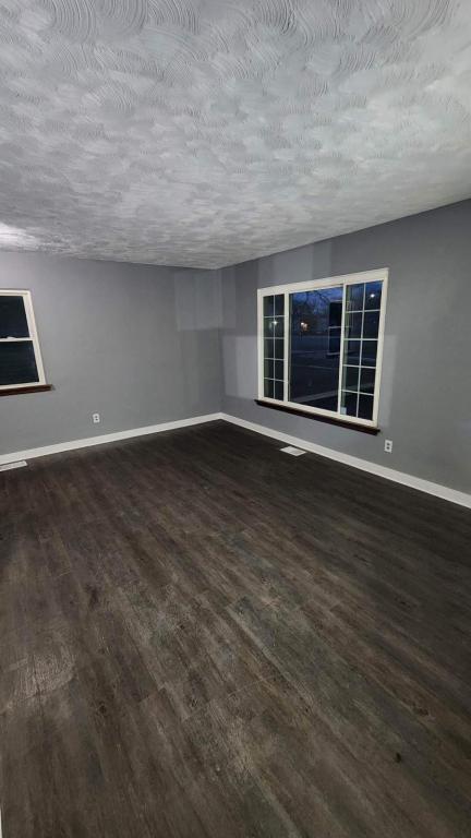 Foto del edificio - 1433 E 35th Ct