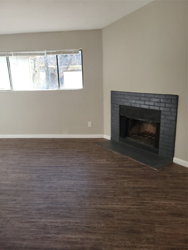 Building Photo - 7200 W T C Jester Blvd