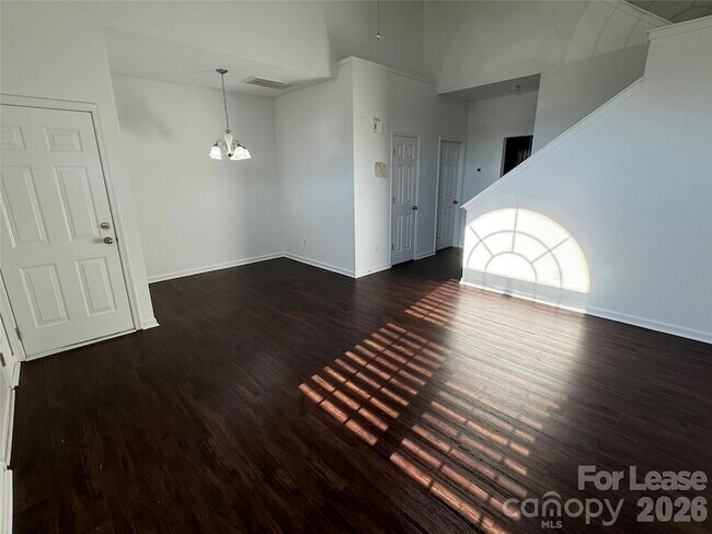 Foto del edificio - 12069 Stratfield Pl Cir