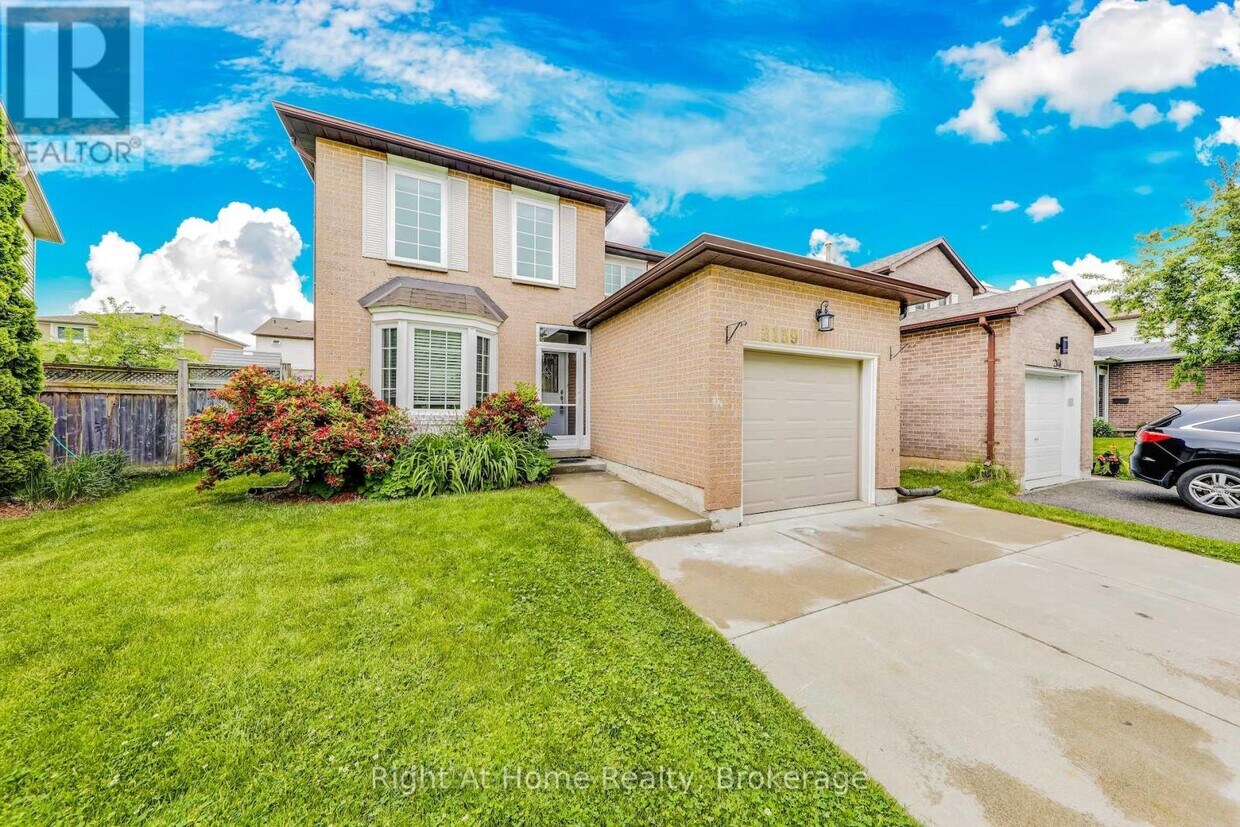 Photo principale - 2139 Hunt Crescent