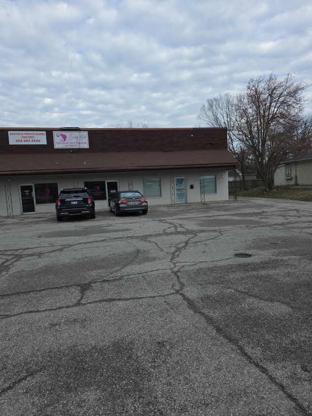 Photo - 7292 Manslick Rd (Louisville, KY)