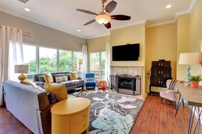 Foto del edificio - 2208 Trailside Dr