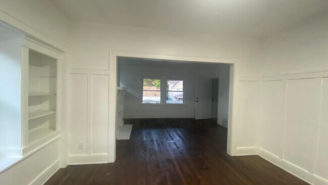 Foto del edificio - 4236 E 131st St