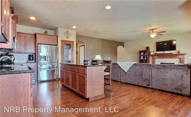 Building Photo - 4 br, 2.5 bath House - 20513 79th Ave E