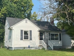 Building Photo - 4045 Old Riverside Dr
