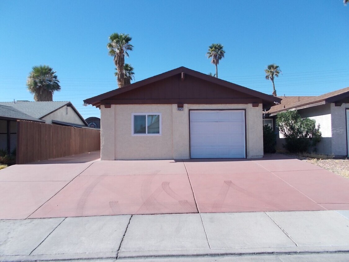 Primary Photo - Beautifully Updated 3-Bedroom with an Ente...