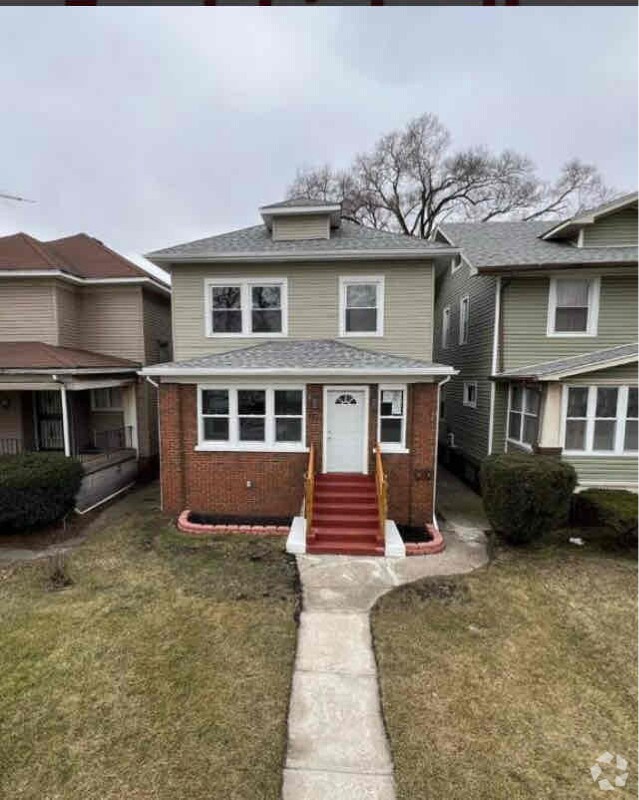 Apartamentos de renta en Midtown Gary con garaje Gary, IN