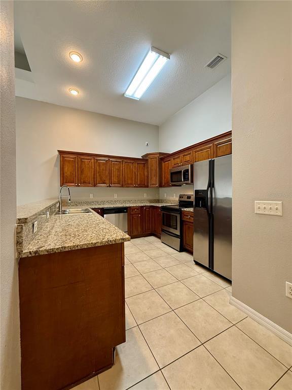 Foto del edificio - 9508 Citrus Glen Pl