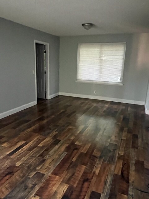 Foto del edificio - 350 Cross Timbers Dr
