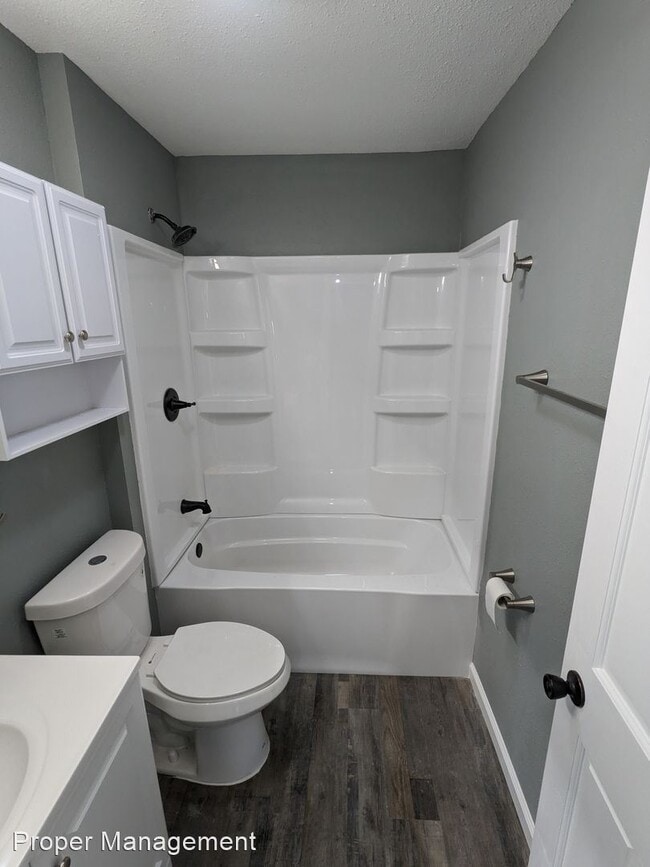 Building Photo - 3 br, 1 bath House - 918 3rd St