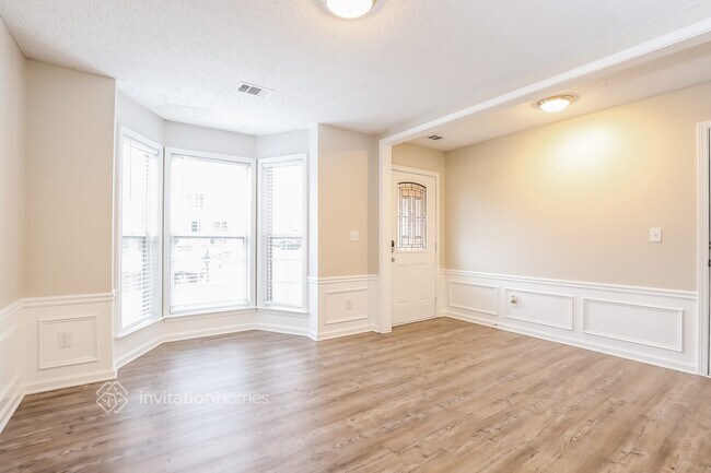 Building Photo - 13578 Weycroft Cir