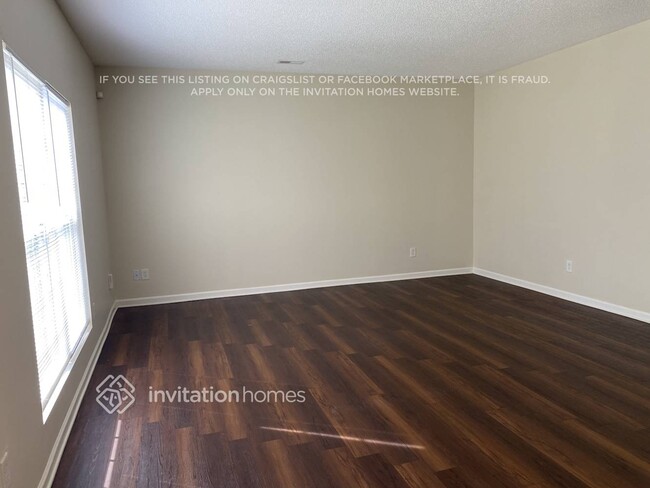 Building Photo - 3811 Cameron Creek Dr