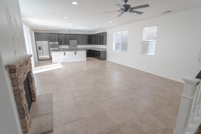Foto del edificio - COMING SOON! Beautiful 4-Bedroom Home in the West Creek Community of Valencia!