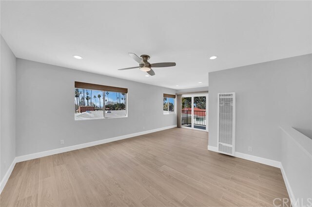 Building Photo - 1004 El Prado