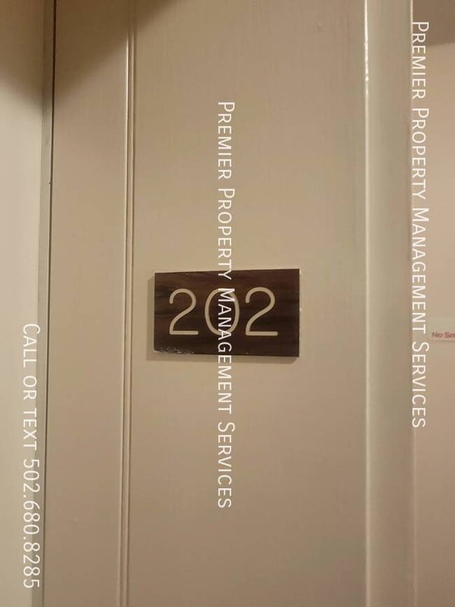 Building Photo - 2 Bedroom 2 Bath Condo