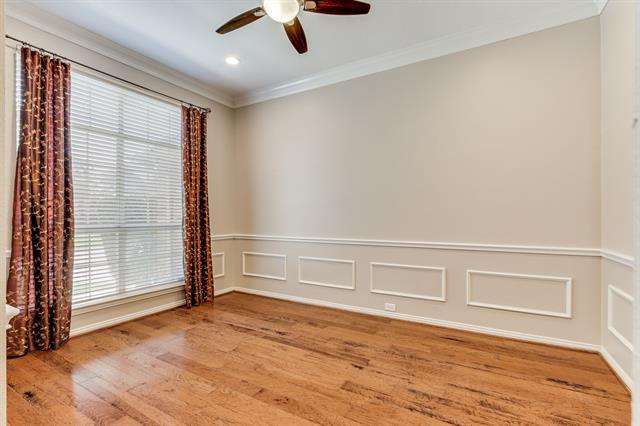 Foto del edificio - 2808 Meadow Glen Dr