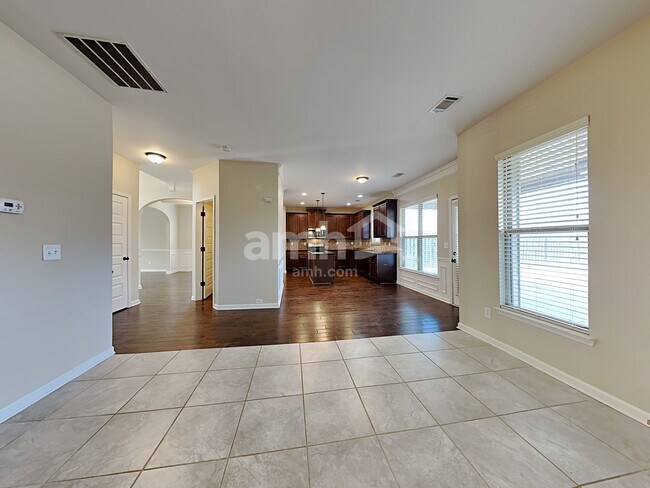 Foto del edificio - 137 Border Ave