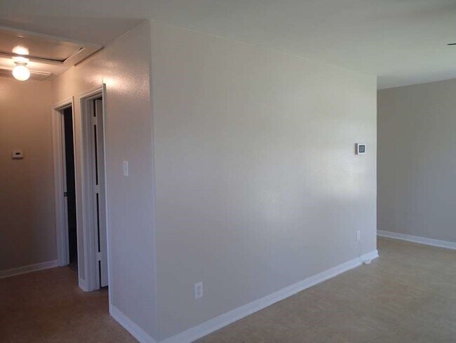 Foto del edificio - 6906 Lost Timber Ln