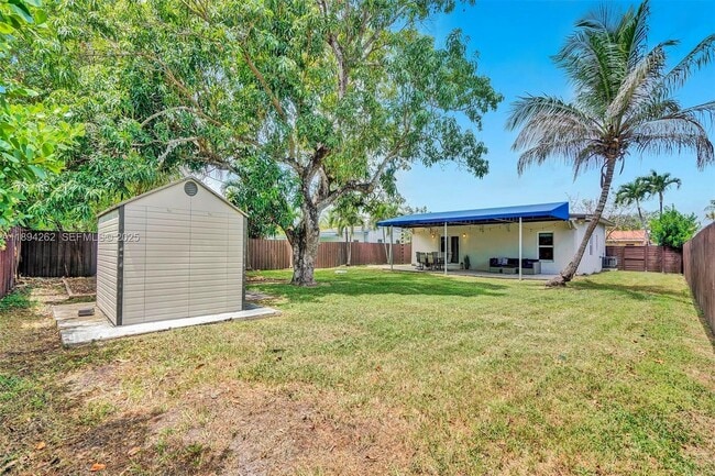 Building Photo - 1000 Matanzas Ave