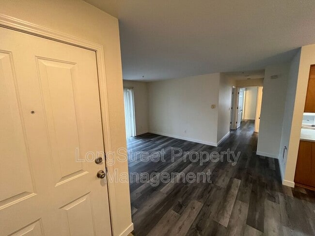 Foto del edificio - 8324 SE Rhine St