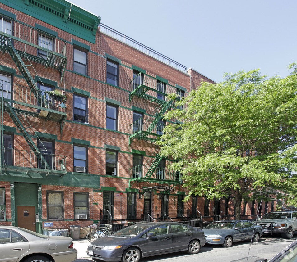 Primary Photo - 100 Baltic St. 8