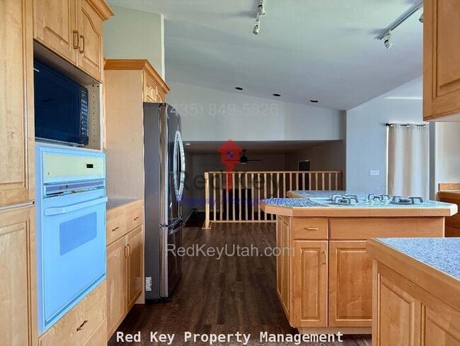 Building Photo - Elk Meadow Loop Single Family Home
