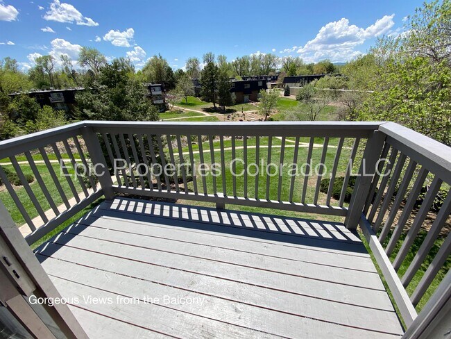 Foto del edificio - 230 E Highline Cir