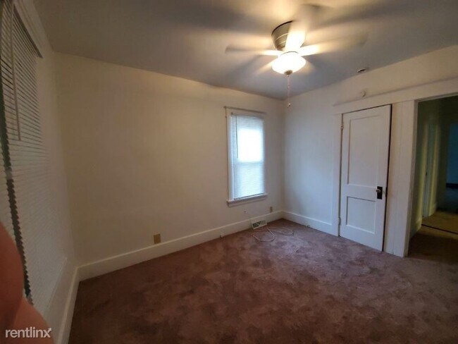 Building Photo - 3 br, 1 bath House - 1175 Jennings Ave