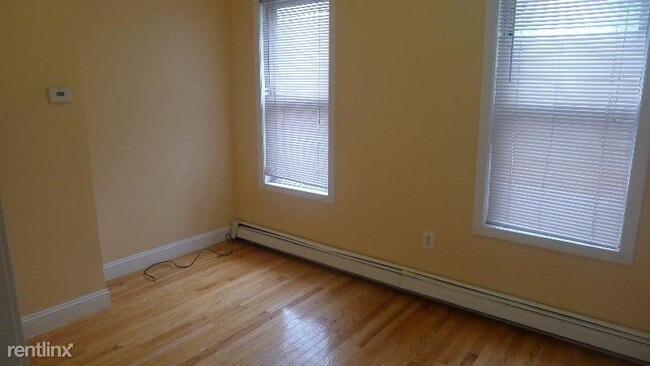 Building Photo - 63 I St