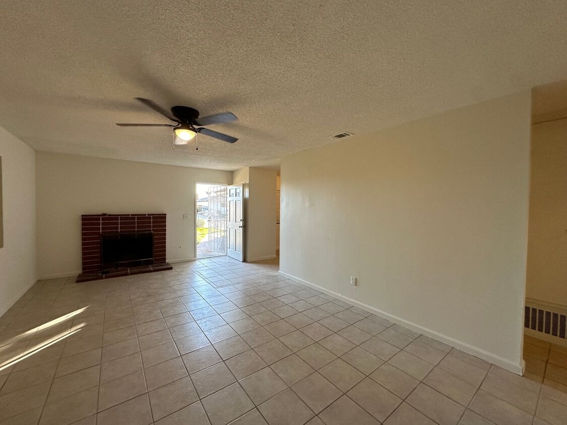 Single story, 4BD/2BA - Moreno Valley - Single story, 4BD/2BA - Moreno Valley