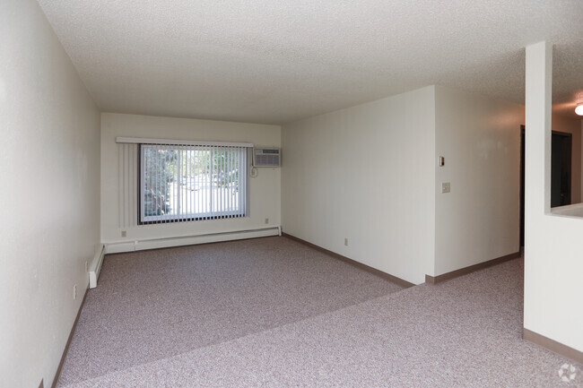 2BR, 1BA - 864SF - High Ridge