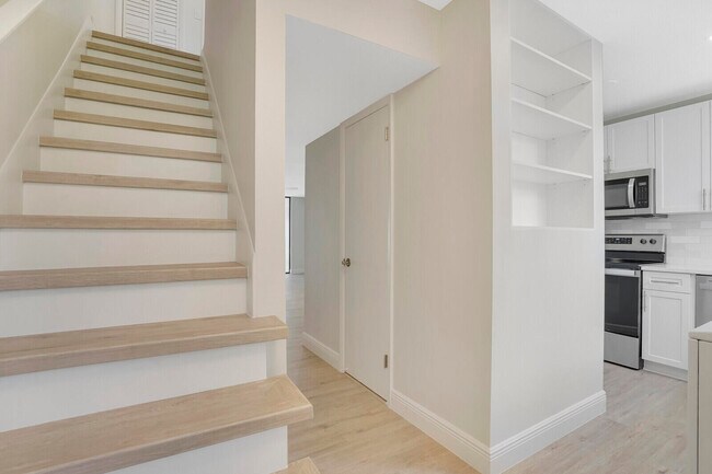 Building Photo - 4373 Trevi Ct