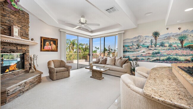 Building Photo - 132 Vista Oro