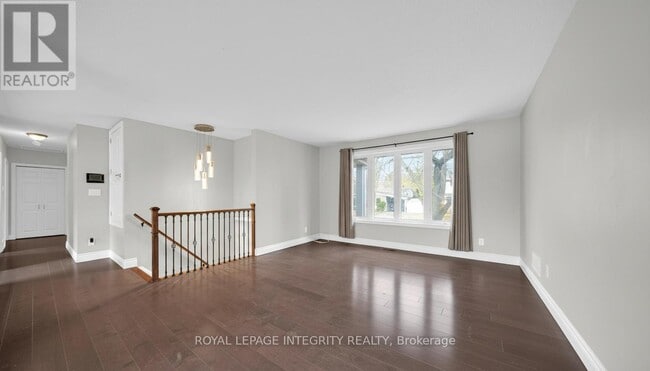 Building Photo - 1896 Featherston Dr