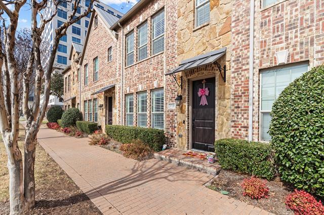 Building Photo - 5759 Headquarters Dr